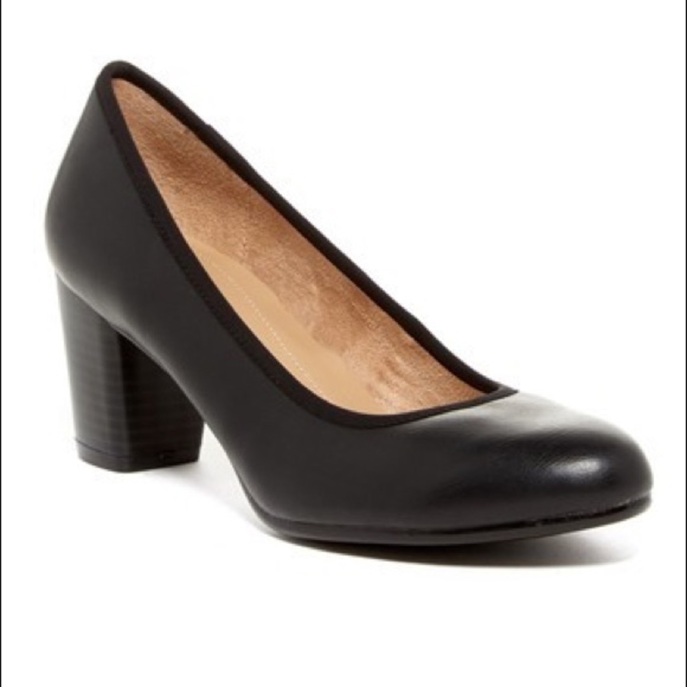 SOUL Naturalizer Naomi Dress Pump